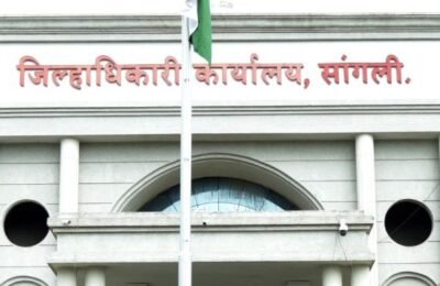 गरीबातील गरिब माणसाला प्रगतीतील वाटा मिळावा यासाठी धनिकांनी रेशनचे धान्य सोडावे – पालकमंत्री जयंत पाटील यांचे आवाहन