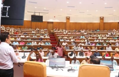 आणीबाणीत सहभागी असलेल्या १७५ जणांचा शासनातर्फे भव्य कार्यक्रमात गौरव लोकशाही रक्षणासाठी समर्थपणे लढा देणाऱ्यांचा गौरव, ही आमच्याकडूनची कृतज्ञता – जलसंपदा मंत्री गिरीश महाजन