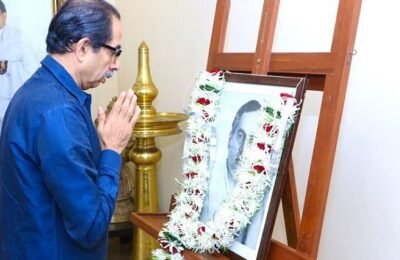 मुख्यमंत्री उद्धव ठाकरे यांचे माजी प्रधानमंत्री राजीव गांधी यांना जयंतीनिमित्त अभिवादन