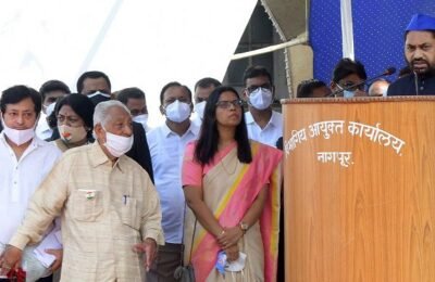 कोरोनावर मात करण्यासाठी १०० टक्के लसीकरण करुया – पालकमंत्री डॉ. नितीन राऊत