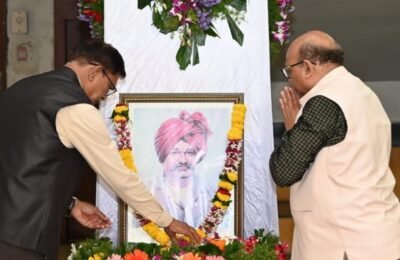 छत्रपती राजर्षी शाहू महाराज यांना न्यायमूर्ती सुनिल शुक्रे यांच्याकडून अभिवादन