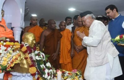 भारतरत्न डॉ.बाबासाहेब आंबेडकर यांच्या महापरिनिर्वाण दिनी चैत्यभूमी येथे राज्यपाल, मुख्यमंत्री, उपमुख्यमंत्री यांचे अभिवादन