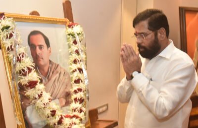 मुख्यमंत्री एकनाथ शिंदे यांचे माजी प्रधानमंत्री राजीव गांधी यांना जयंतीनिमित्त अभिवादन सद्भावनादिनाची उपस्थितांना प्रतिज्ञा