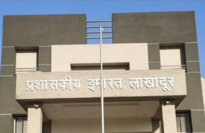 🔴 लाखांदूरातील प्रशासकीय इमारत धुळखात; लोकसेवेच्या नावावर कोट्यवधींचा अपव्यय उद्घाटनाअभावी तहसील, कृषी व कोषागार कार्यालये आजही भाड्याच्या इमारतीत; नागरिक संतप्त