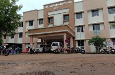 चंद्रपूर तहसील कार्यालयात भ्रष्टाचाराची बजबजपुरी; ‘लक्ष्मीदर्शना’शिवाय फाईल हलेना, सर्वसामान्य नागरिक व शेतकरी वेठीस!