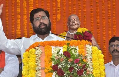 मुंबईतील सागरी महामार्गाला छत्रपती संभाजी महाराज यांचे नाव देण्याची मुख्यमंत्री एकनाथ शिंदे यांची घोषणा।   गेटवे ऑफ इंडिया येथे छत्रपती संभाजी महाराज जयंती महोत्सवाचे आयोजन