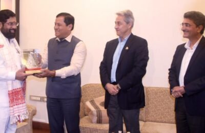 महाराष्ट्रातील बंदर, नौकानयन, सागरमाला प्रकल्प वेळेत पूर्ण करावे – मुख्यमंत्री एकनाथ शिंदे. केंद्रीय जहाज व परिवहन मंत्र्यांनी घेतली मुख्यमंत्र्यांची भेट