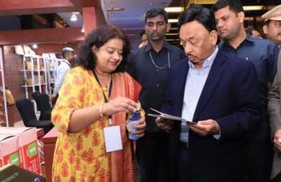 केंद्रीय मंत्री नारायण राणे यांची जी-२० बैठकस्थळी प्रदर्शनाला भेट