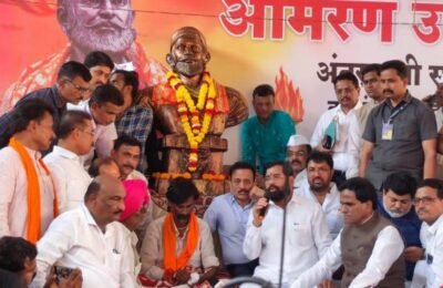 मराठा समाजाला आरक्षण मिळवून देण्यासाठी कटिबद्ध – मुख्यमंत्री एकनाथ शिंदे मनोज जरांगे पाटील यांचे उपोषण मागे; मुख्यमंत्र्यांचे शांतता, सलोख्याचे आवाहन