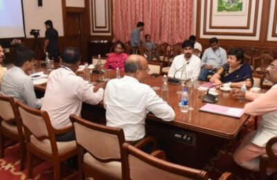 निम खारे पाण्यातील मत्स्यसंवर्धनाबाबत सर्वंकष आराखडा तयार करावा – मंत्री सुधीर मुनगंटीवार