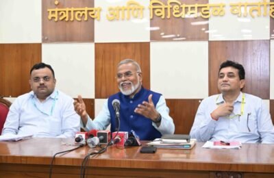 त्रिभाषा धोरण निश्चितीसाठी जनमताचा कानोसा घेऊन विद्यार्थी हिताच्या दृष्टीने उत्तमोत्तम शिफारस करणार – डॉ. नरेंद्र जाधव