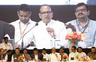 महिलांच्या सबलीकरणासाठी प्रादेशिक तफावत दूर करावी -केंद्रीय मंत्री शिवराज सिंह चौहान बँक अधिकाऱ्यांनी केवळ कर्तव्य म्हणून नव्हे, तर संवेदनशीलतेने काम करावे