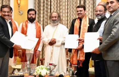 जलयुक्त शिवार लोकचळवळ बनवून मिशन मोडवर राबविणार – मुख्यमंत्री एकनाथ शिंदे  आर्ट ऑफ लिव्हिंगसमवेत जलयुक्त शिवार आणि नैसर्गिक शेतीचा सामंजस्य करार