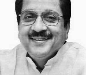 जनतेच्या प्रश्नांसाठी झटणारे अभ्यासू, क्रियाशील नेतृत्व गमावले – मुख्यमंत्री देवेंद्र फडणवीस ज्येष्ठ नेते, माजी मंत्री राज पुरोहित यांना श्रद्धांजली