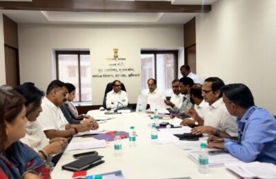 विलेपार्ले येथील झोपडपट्टी पुनर्वसन प्रकल्पातील प्रलंबित विषय मार्गी लावा – गृहनिर्माण राज्यमंत्री डॉ.पंकज भोयर