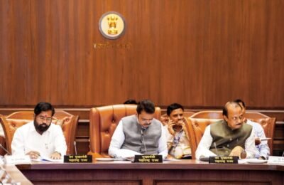 थ्रस्ट सेक्टर व उच्च तंत्रज्ञानाधारित उद्योगांच्या १ लाख ३५ हजार ३७१ कोटी रुपये गुंतवणुकीच्या प्रस्तावांना मंजुरी – मुख्यमंत्री देवेंद्र फडणवीस  तांत्रिक नवकल्पना, संशोधन, विकास व रोजगार निर्मितीला चालना मिळणार