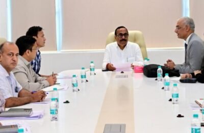 ओबीसी आश्रमशाळांमधून दर्जेदार आणि गुणवत्तापूर्ण शिक्षणावर भर द्या – मंत्री अतुल सावे