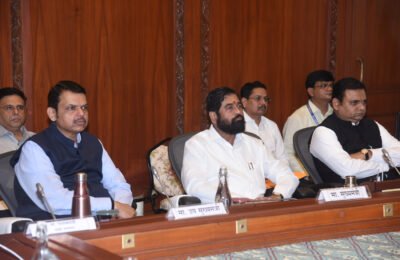 मुंबईचा कायापालट मिशन मोडवर – मुख्यमंत्री एकनाथ शिंदेमुंबई सौंदर्यीकरणाचा मुख्यमंत्री आणि उपमुख्यमंत्र्यांनी घेतला आढावा; उद्या १८७ सुशोभीकरण कामांचा शुभारंभ