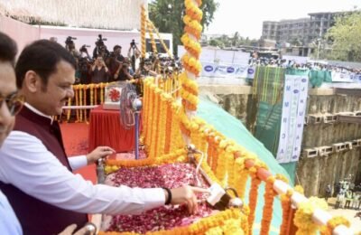 मेट्रो मार्ग ७ अ मधील भुयारी बोगद्याचे ‘ब्रेक थ्रू’ यशस्वीरित्या पूर्ण मुख्यमंत्री देवेंद्र फडणवीस यांची उपस्थिती