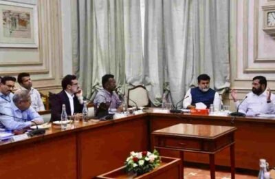 आजारी, बंद कारखान्यांतील कामगारांच्या थकीत देण्याला पहिले प्राधान्य हवे – उपमुख्यमंत्री एकनाथ शिंदे