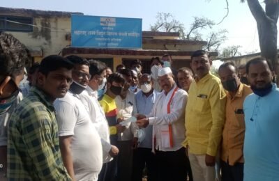 राज्यमंत्री अब्दुल सत्तार यांच्या पाठपुराव्याने जखमी खेळाडूला महावितरण कडून मिळाली मदत