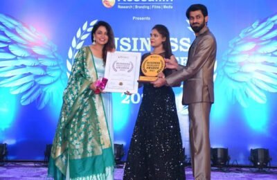 *राज्यस्तरीय बेस्ट मेकअप ऑर्टिस्ट पुरस्काराने कांद्री ची कल्याणी सरोदे चा गौरव*