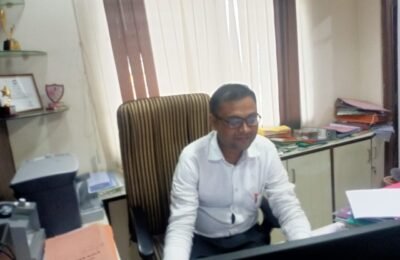 नियमित तिन कर्मचाऱ्यांच्या भरोशावर गोबरवाहि चीSBI शाखा