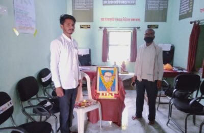 काटोल  पंचायत समीती  में   महामानव भारतरत्न डाॅ बाबासाहब  अंबेडकर को  अभिवादन  किया  गया