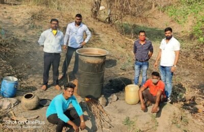 पारशिवनी पोलिसांची मोहफुलाच्या हातभट्टीवर धाड  १लाख १८ हजारांचा मुद्देमाल जप्त