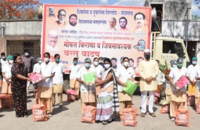 जागतिक परिचारिका दिन  सिल्लोड येथे शिवसेनेच्यावतीने परिचारिकांचा सन्मान