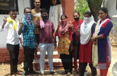 खमनचेरु येथे उपसरपंच पदावर नितीन कोडापे यांची बनविरोध निवड !  —  जिल्हा अध्यक्ष अजय कंकडालवार यांनी पुष्पगुच्छ देवून केले स्वागत !