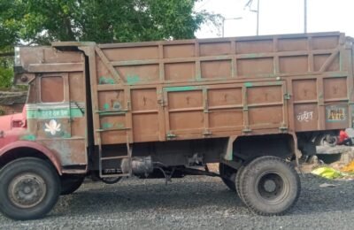 उपविभागीय पोलीस अधिकारी ने धाड मारून अवैद्य कोळसा चोरीचा ट्रकसह आरोपी पकडले   कन्हान पोलीसांची कारवाई ३ लाख २५ हजार रूपयाचा मुद्देमाल जप्त.