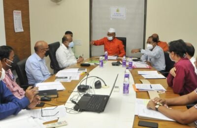 सिल्लोड – सोयगाव तालुक्यातील जलसिंचन बळकटीकरणासाठीची कार्यवाही तातडीने करावी  – महसूल	राज्यमंत्री अब्दुल सत्तार  पूर्णा नदीच्या पात्रात 5 नवीन बॅरेजेस , सोयगाव तालुक्यात सिंचनाचे नवीन प्रकल्पसाठी सर्वेक्षणाचे दिले निर्देश