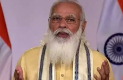 मोदीं सरकारच्या दोन मोठ्या घोषणा पहिली : 18 वर्षांपेक्षा जास्त वयाच्या नागरिकांना आता केंद्र देणार मोफत लस दुसरी : 80 कोटी गरीबांना दिवाळीपर्यंत मोफत धान्य या लढाईमध्ये सर्वात प्रभावी हत्यार कोविड प्रोटोकॉल चे पालन करण्याचे आवाहन