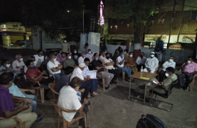 कोरोना नियमांचे पालन करा ; पोलिसांचे व्यापाऱ्यांना आवाहन सिटी पोलीस स्टेशन मध्ये ठाणेदारांनी व्यापाऱ्यांशी साधला संवाद