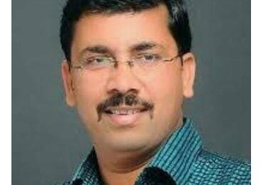 भारताची आरोग्यसेवा धोक्यात..?   🔹मुलभूत सुविधांचा अभाव 🔹6000 सेंटर मध्ये महिला आरोग्य सेविका नाहीत.?  🔹भारताचा सार्वजनिक आरोग्यवर खर्च करण्यात 171 वा. क्रमांक  🔹राज्यातील आणि केंद्रीय आरोग्य मंत्र्यांनी सारीच विकुन खाल्ली का❓ शेकाप चे राहुल पोकळे यांनी व्यक्त केले स्पष्ट आणि बिनधास्तपणे विचार.