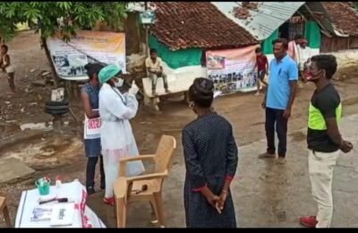 युवा चेतना मंच व्दारे कोरोना लसीकरणास पटनाट्याने जनजागृती  मा योगेश कुंभेजकर सी ई ओ हयानी लसी करण करण्याचे केले ग्रामस्थाना आवाहन.