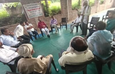 *केंद्र तथा राज्य सरकार के किसान विरोधी नितीयों के स्वतंत्र विदर्भ  बनना आवश्यक*    *राम नेवले* *स्वतंत्र विदर्भ  के लिये गांव गांव  में  होगा जनआंदोलन