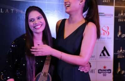 कांद्री ची कु. कल्याणी सरोदे हिला बेस्ट मेकअप आर्टिस्ट पुरस्काराने संम्मानित