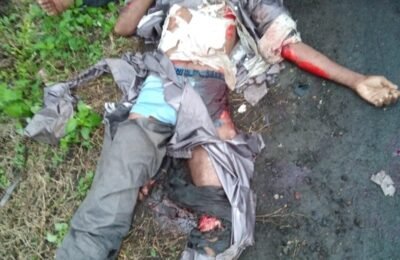 किसान पिता पुत्र को अज्ञात  वाहन  से टकराये दोनों गंभीर.  महामार्ग मृत्युंजय दूत संजय गायकवाड़ बने देवदूत (फरिस्ता)