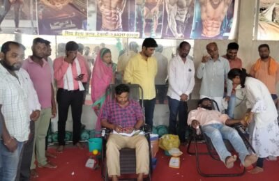 महात्मा ज्योतिबा फुले बहु. संस्थेचा ११ वा वर्धापन दिन रक्तदान शिबीराने साजरा