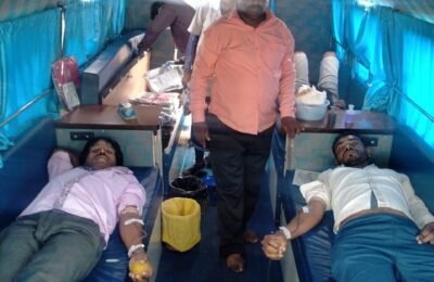 कन्हान येथे रक्तदान शिबीर थाटात संपन्न  तुकाराम नगर गणेशोत्सव मंडळ द्वारे ३० रक्तदात्यांनी केले रक्तदान.