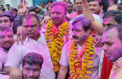 माजी मुख्यमंत्री  व भाजपा चे राष्ट्रीय  नेते  देवेन्द्र  फडवीस  च्या जिल्ह्यात  महाविकास आघाडी  ची मुसांडी  माजी गृहमंत्री अनिल देशमुख  यांचे अनुपस्थिती चा फटका  रा का ला नागपुर  जिल्ह्मयात महाविकास  आघाडी  अव्वल नंबर* ! *नागपूर जिल्हा परिषदेत काँग्रेस निर्विवाद बहुमत  सर्वांत मोठा पक्ष… भाजपा ला मोठा झटका चरणसिंह ठाकुर यांनी  भा ज प जी  बाजू  राखली