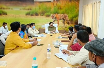 मुल ते चंद्रपूर हा महामार्ग ३१ डिसेंबरपर्यंत उत्‍तम करून जनतेच्‍या सेवेत रूजु करावा – आ. सुधीर मुनगंटीवार यांचे निर्देश  बंगाली कॅम्प चौकाचे सौंदर्यीकरण करण्याच्या दृष्टीने त्वरित अंदाजपत्रक सादर करण्याच्या सूचना