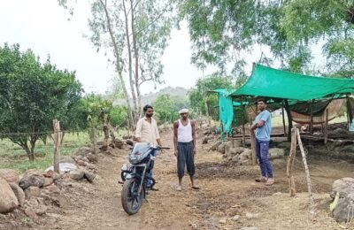शिरमी के पहाडीयों तक मातोश्री ग्राम समृद्धी सड़क (पांदण सड़क) निर्माण की किसानों द्वारा मांग वन विभाग से मंजूरी की प्रतिक्षा