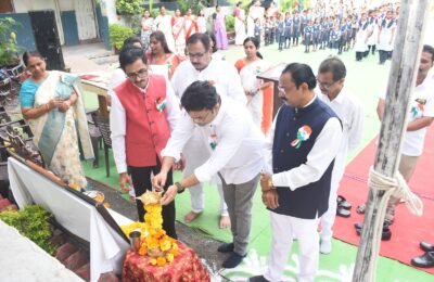 जवाहर गुरुकुल येथे स्वातंत्र्य दिन सोहळा थाटात संपन्न