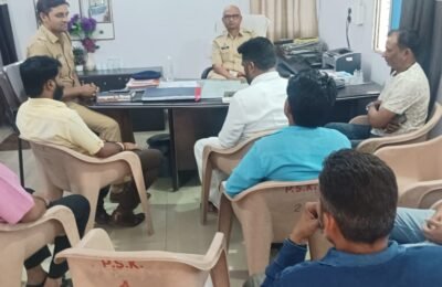 सर्वांनी सामाजिक बांधिलकी जोपासा सोशल मीडिया चा वापर जपून करा   बापूसाहेब रोहम   सण/धर्मोत्सव साजरे करतांना शासन/ प्रशासनाचे पालन करा पोलीस विभागाचे नागरिकांना आवाहन  कोंढाळी पोलीस स्टेशन येथे शांतता समितीची बैठक संपन्न