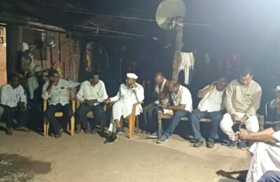 वाघाच्या हल्ल्यात मृत पावलेल्या संतोष राऊत यांच्या कुटुंबियांची सांत्वन भेट.