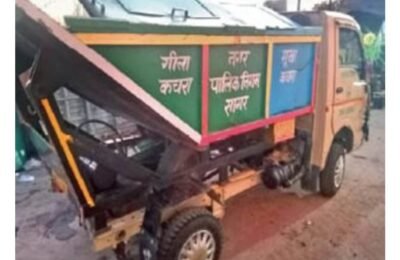 स्वच्छतेकडून समृद्ध कडे अभियानाला नगर विकास विभागाचे गतीरोधक (स्पिडब्रेकर)  नवगठित कोंढाळी नगर पंचायती स्वच्छते साठी कचरा गाड्या कधी मिळणार