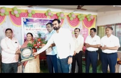 सरस्वती विघालयाच्या प्राध्यापिका नंदा नागपुरे यांचा कार्य कर्तुत्वाचा गौरव